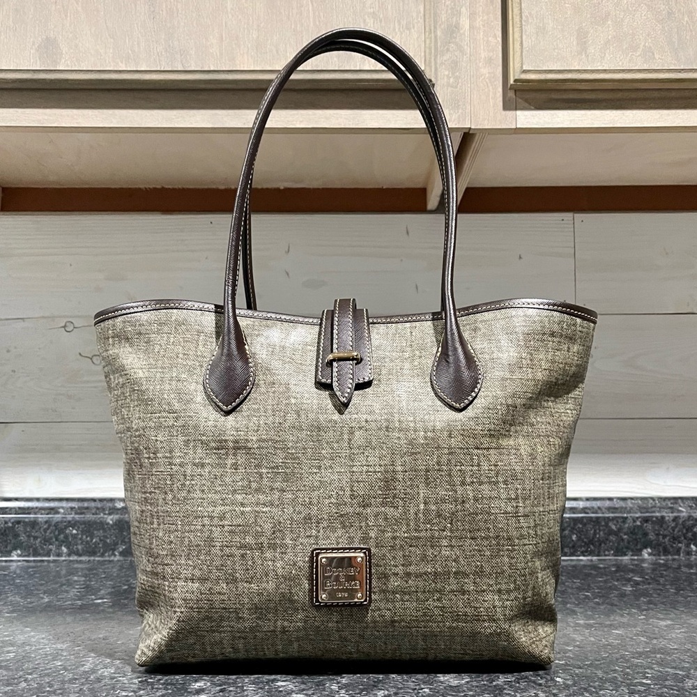 NWOT Dooney & Bourke Cindy Tote
